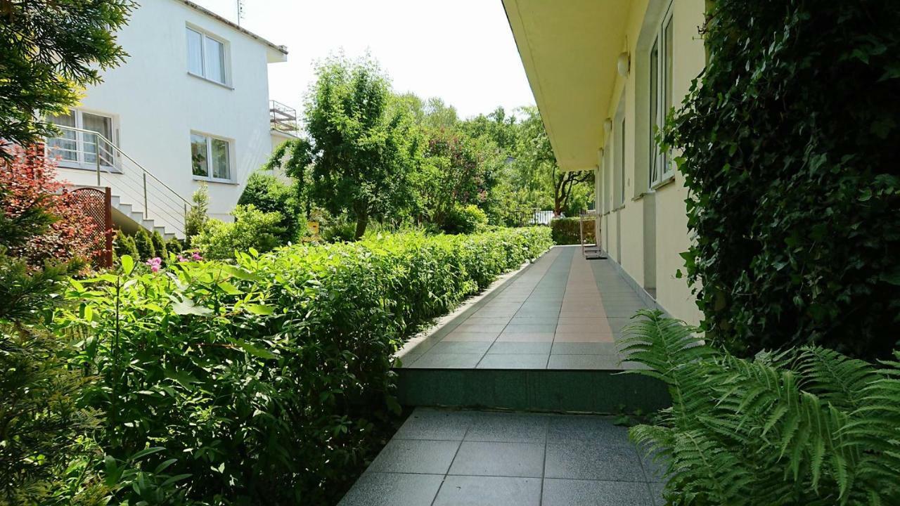 Ogrodowe Zacisze Apartment Jastrzębia Góra Екстериор снимка